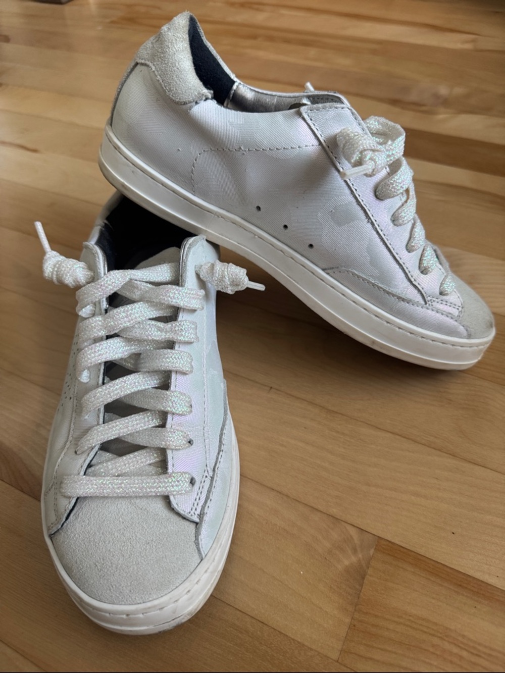 P448 John Perforated Leather Shoes Sneakers size 5 / 35 EUC